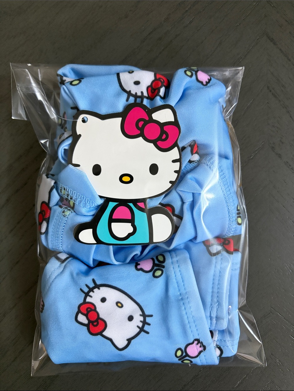 Hello Kitty Light Blue Long Sleeve Rashguard Set - Picture 10 of 11